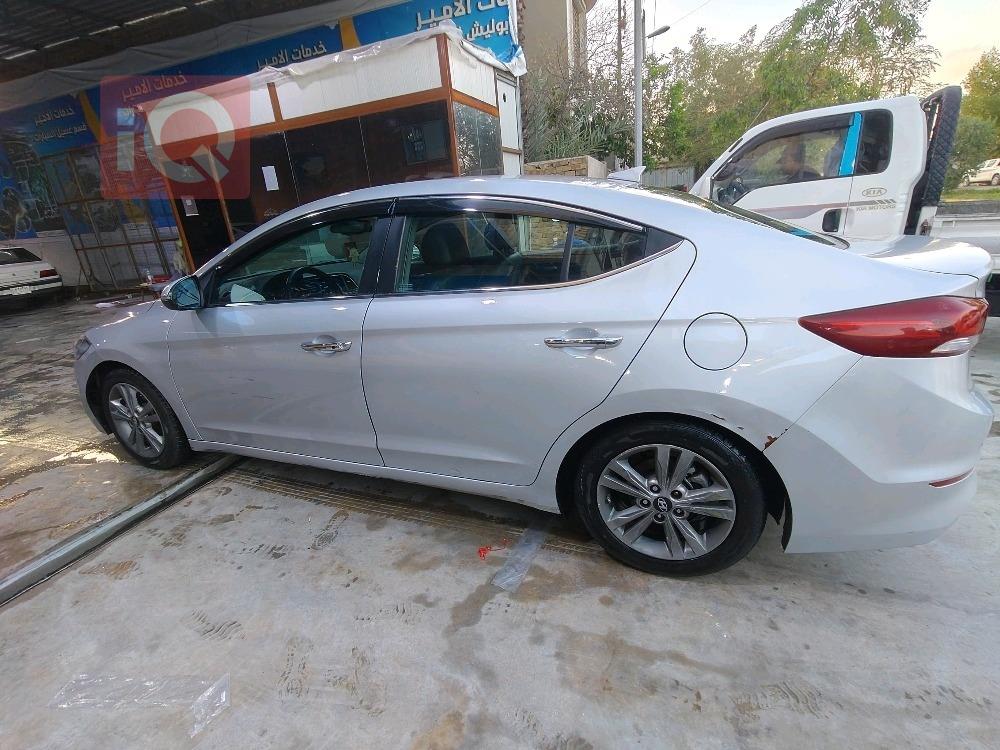 هيونداي النترا